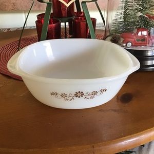 Vintage DYNAWARE PYR-O-REY Brown Daisy Casserole Baking Dish Milk Glass 1 qt